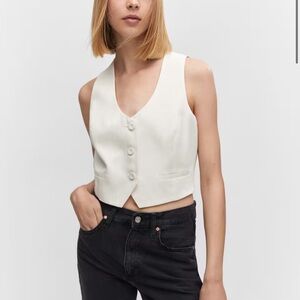 NWT fitted vest with buttons